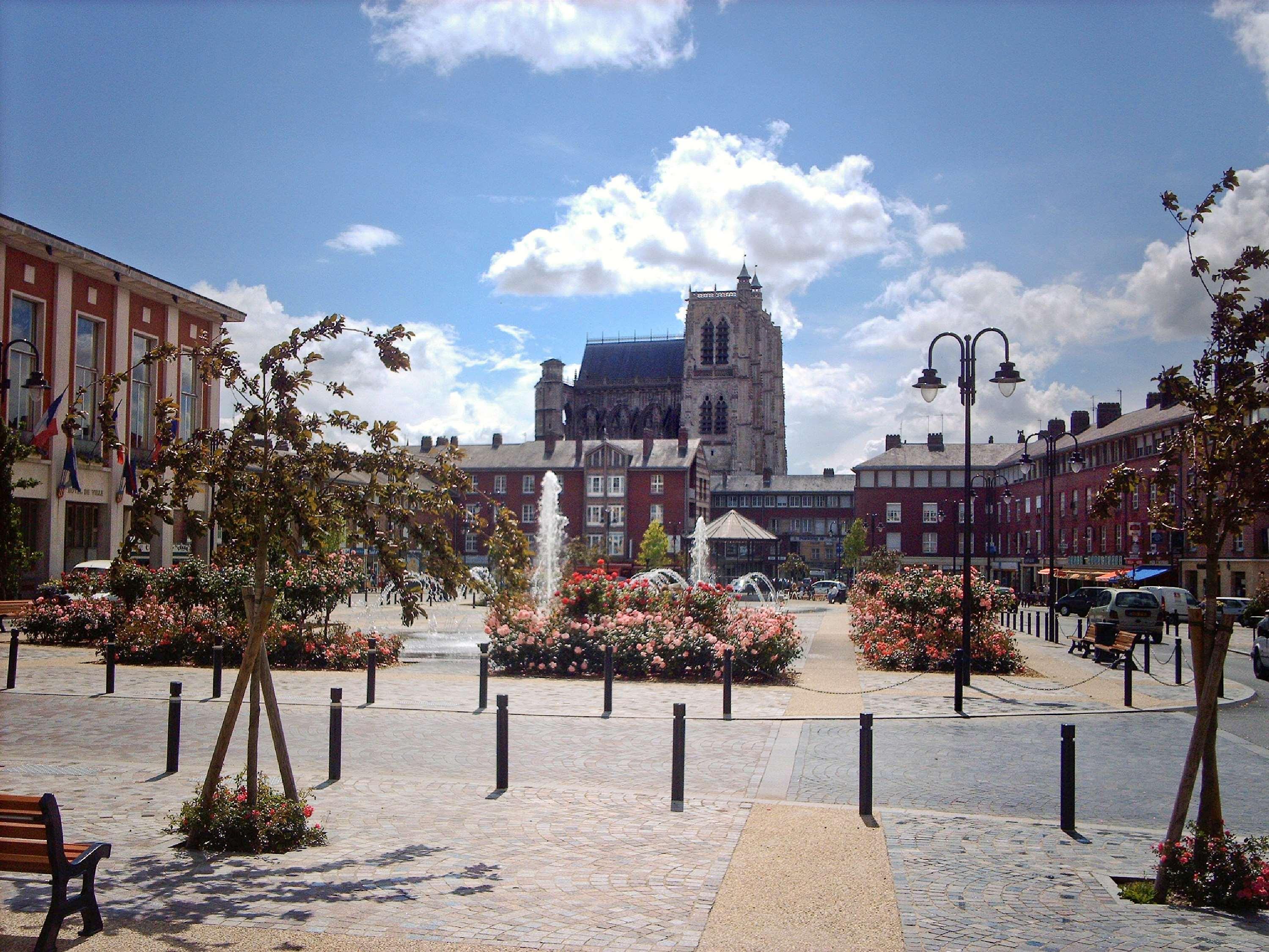 Mercure Abbeville Centre - Porte De La Baie De Somme Экстерьер фото